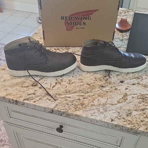 Red Wing Shoes Dark Brown Chukka Boots main image 4